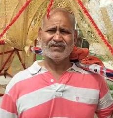 Rajendra Kumar brought Kanwar for the fourth time for the well-being of his children and for employment