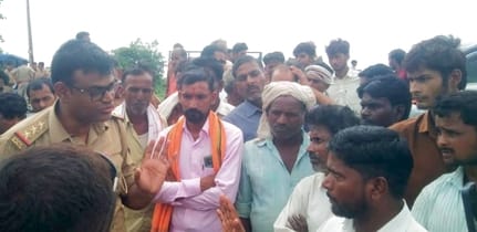 Attempt to block Bareilly-Farrukhabad highway by placing dead body