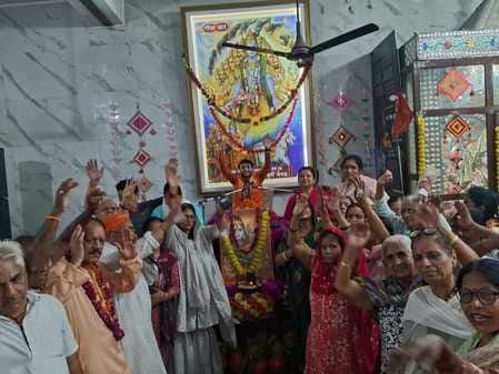 Praises of Bhole Baba and Hanuman ji