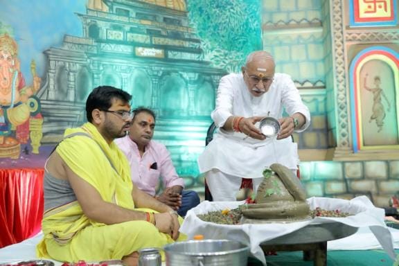 2 lakh 31 thousand earthen Shivlingas were worshipped