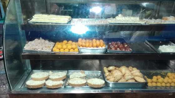 Demand for Ghevar increased in Sawan, crowds thronged the markets