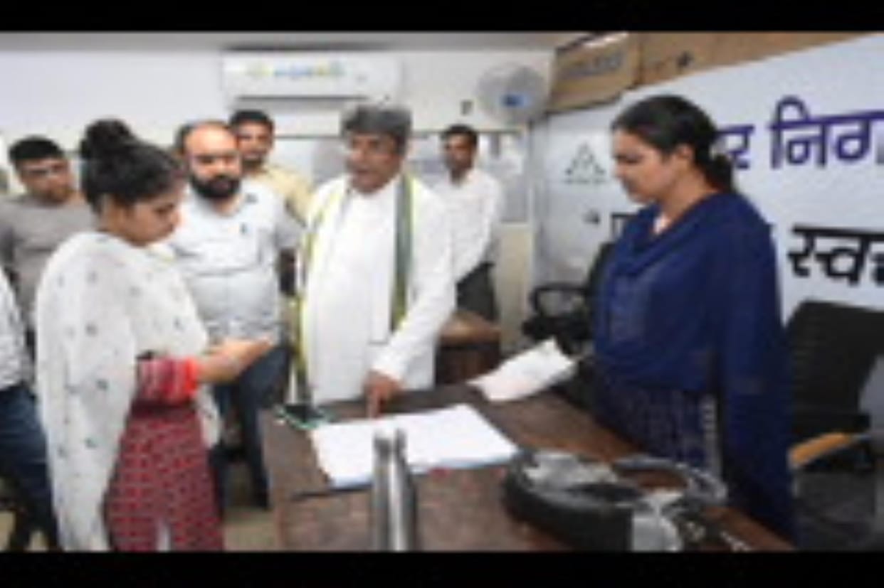 The Municipal Corporation received 300 complaints through the Chief Minister's social media handle