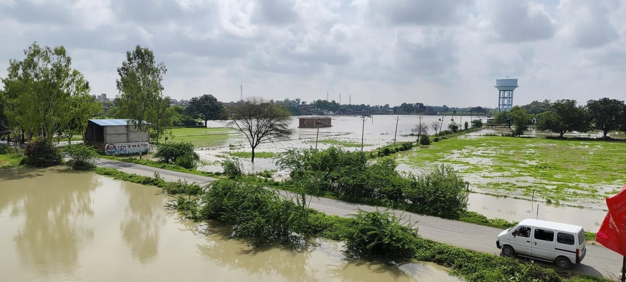 Rajpur dam track cut, 25 bigha crops submerged, water filled in five houses