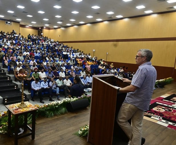 IIT has opened new doors for the youth of the state: CM