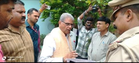 Pari murder case: State minister consoled the family
