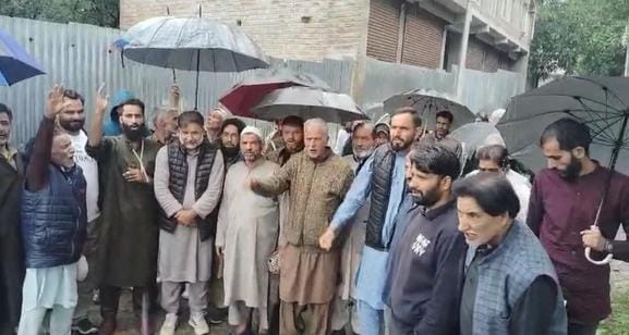 Protest against transfer of deputy CEO office
