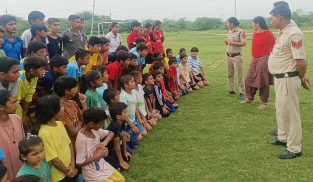 Police taught self-defense lessons to future protectors