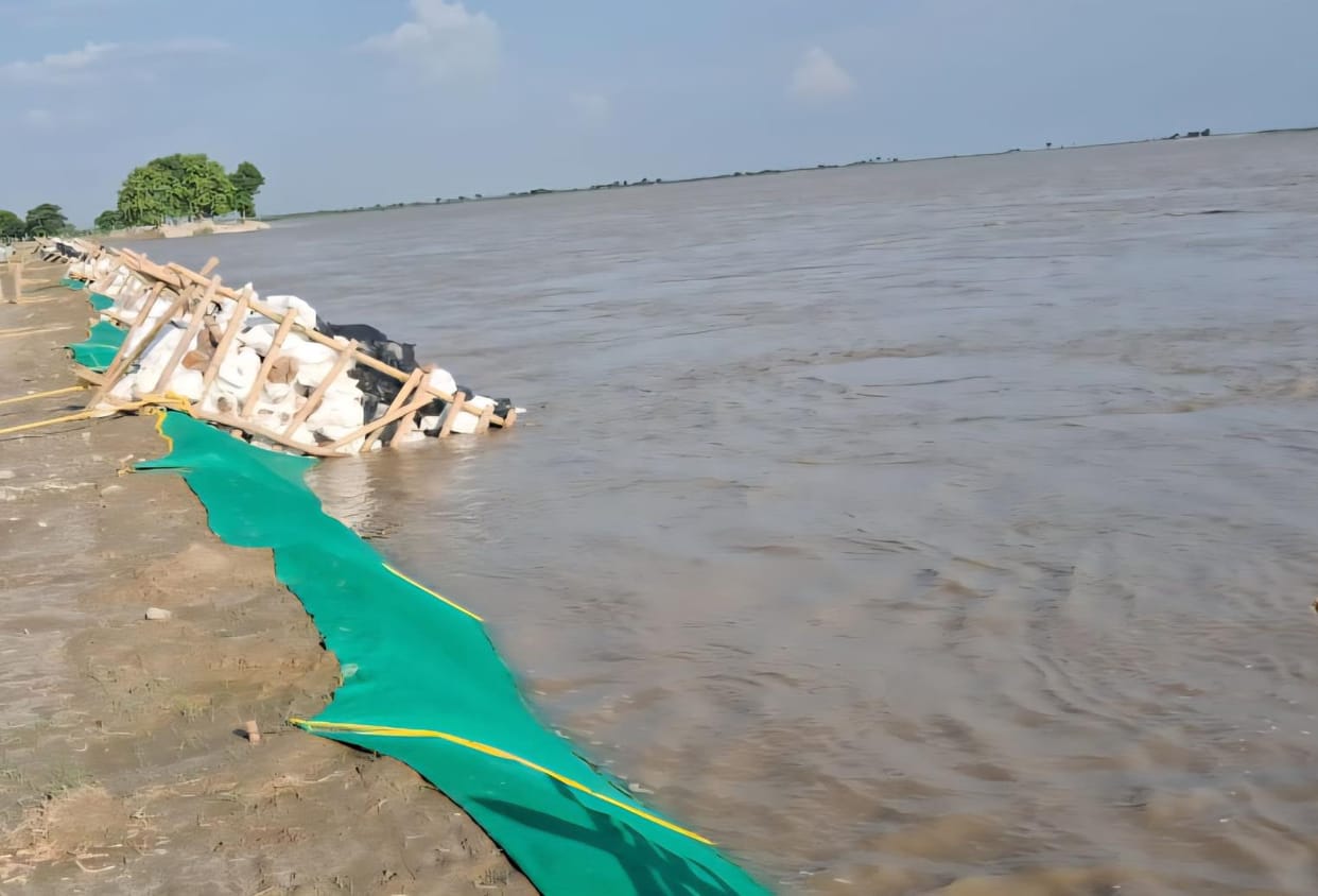 600 bighas of land in Karnailganj submerged in Saryu