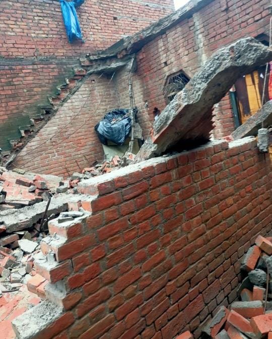 Lintel fell, woman and old man died