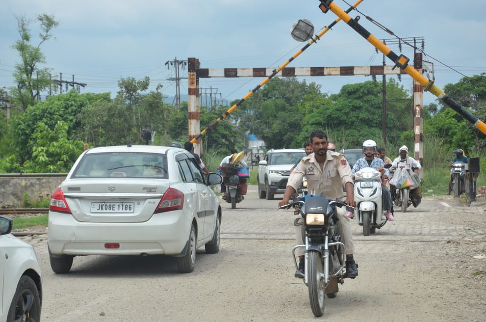 The railway gate closes 50 times a day