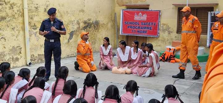 Methods of disaster management were explained to the students