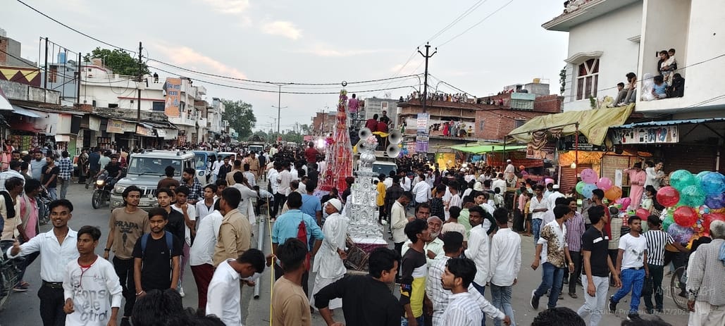 Muharram's tenth day procession took place with drums, crowd gathered in the fair