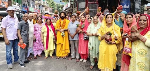 Religious rituals started in the Shiva temples of Jogindernagar, Shiva devotees took out Kalash Yatra in the city