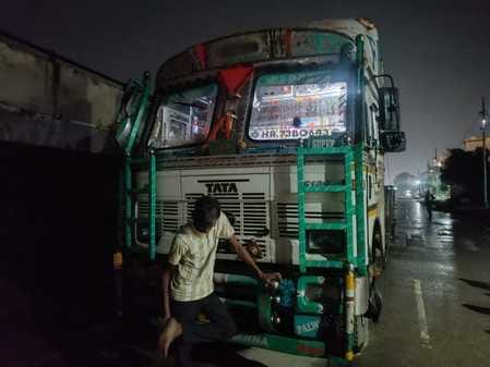 The driver drove the truck in the lane of devotees, the police seized it