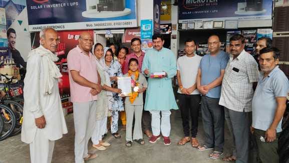 Shraddha of Mandi Ateli won gold medal in Taekwondo national competition