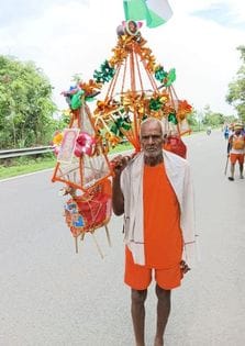 Sher Singh did 294 km Kanwar Yatra