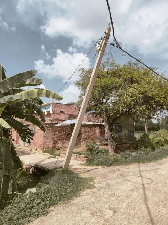 The pole broke and tilted, fear of accident