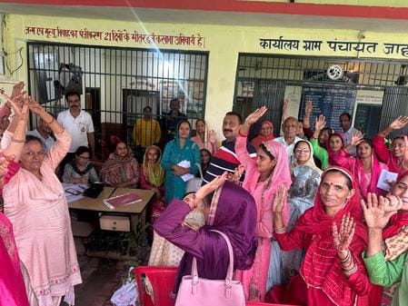 People protest against BPL selection process in Jahu, demand to make new rules