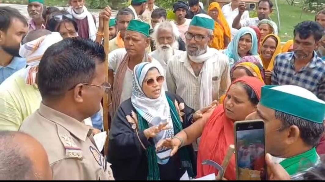 Villagers and women demonstrated at the police station