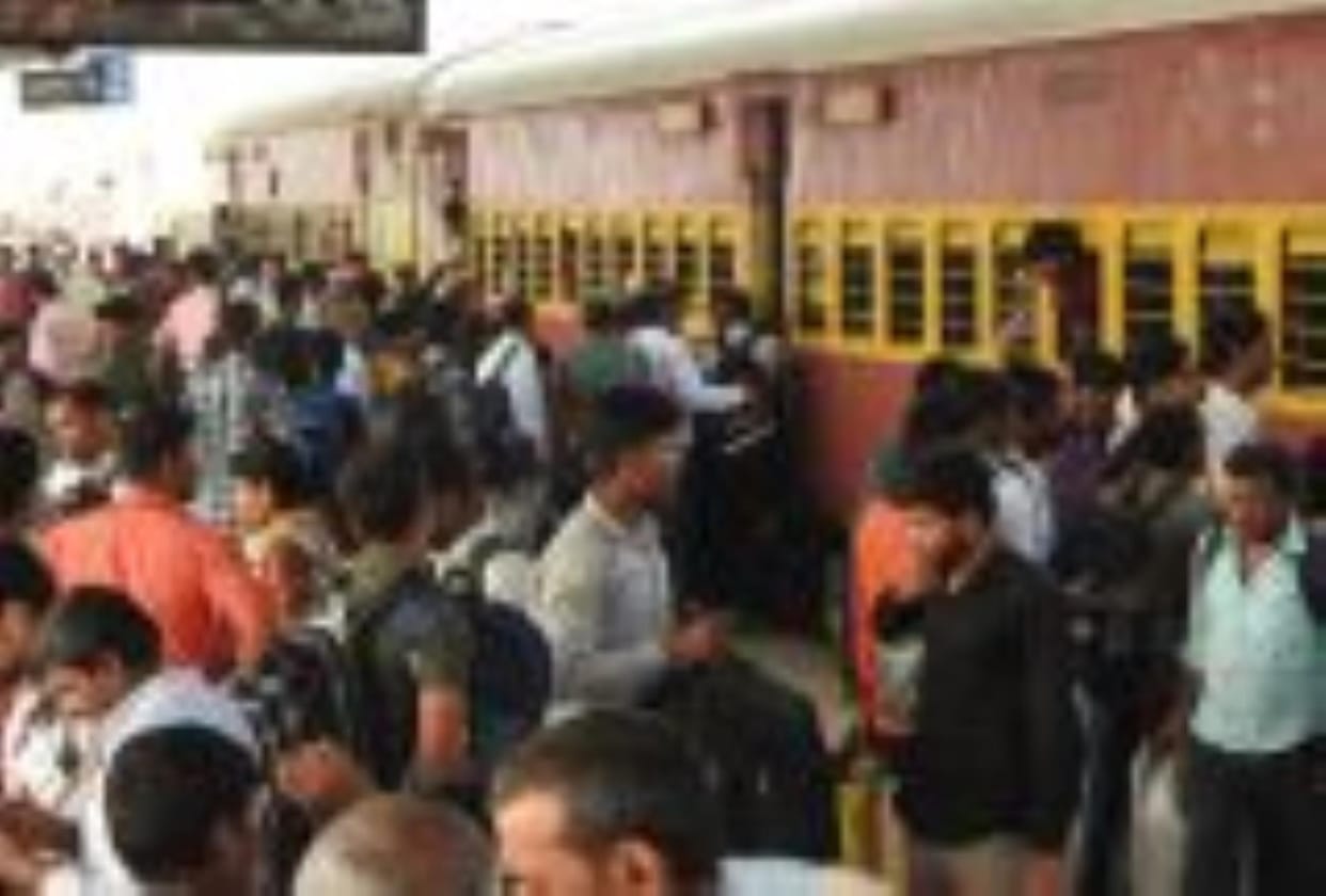 Crowd increased in trains, migrant labourers troubled