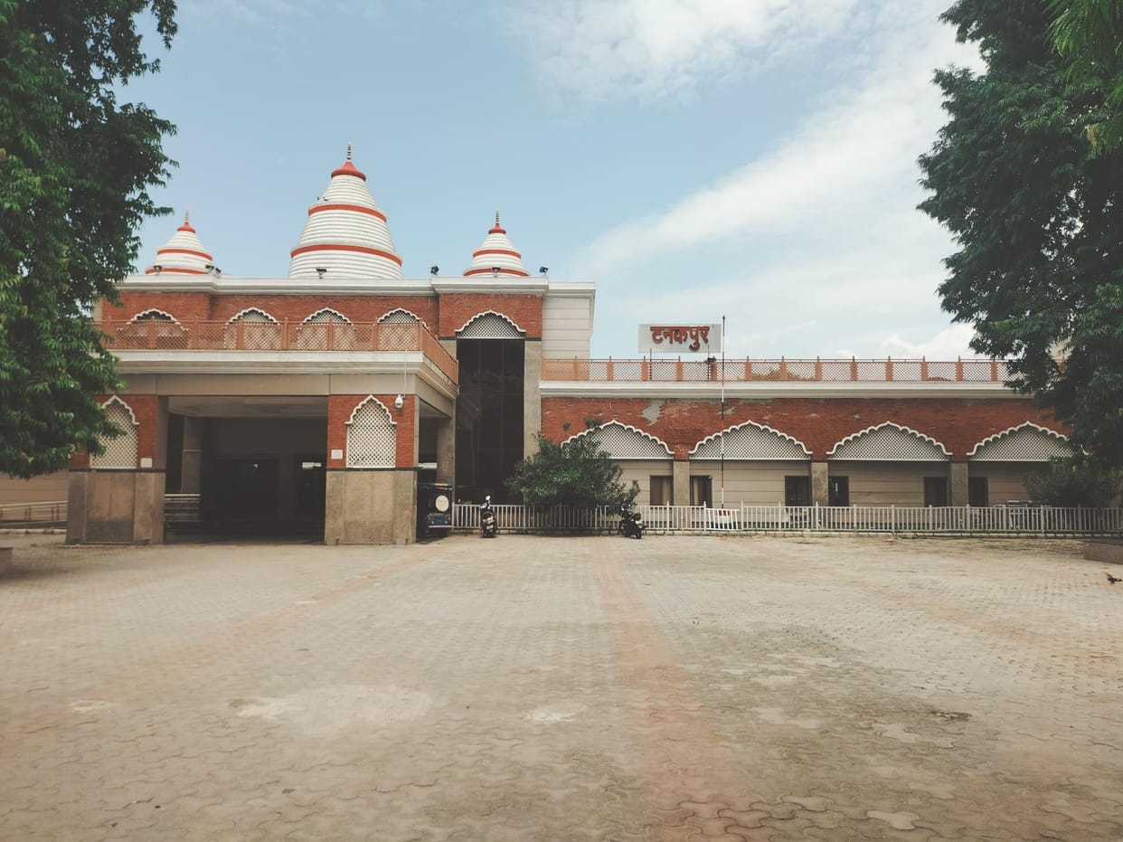 Now you will feel like God's land as soon as you reach Tanakpur railway station.