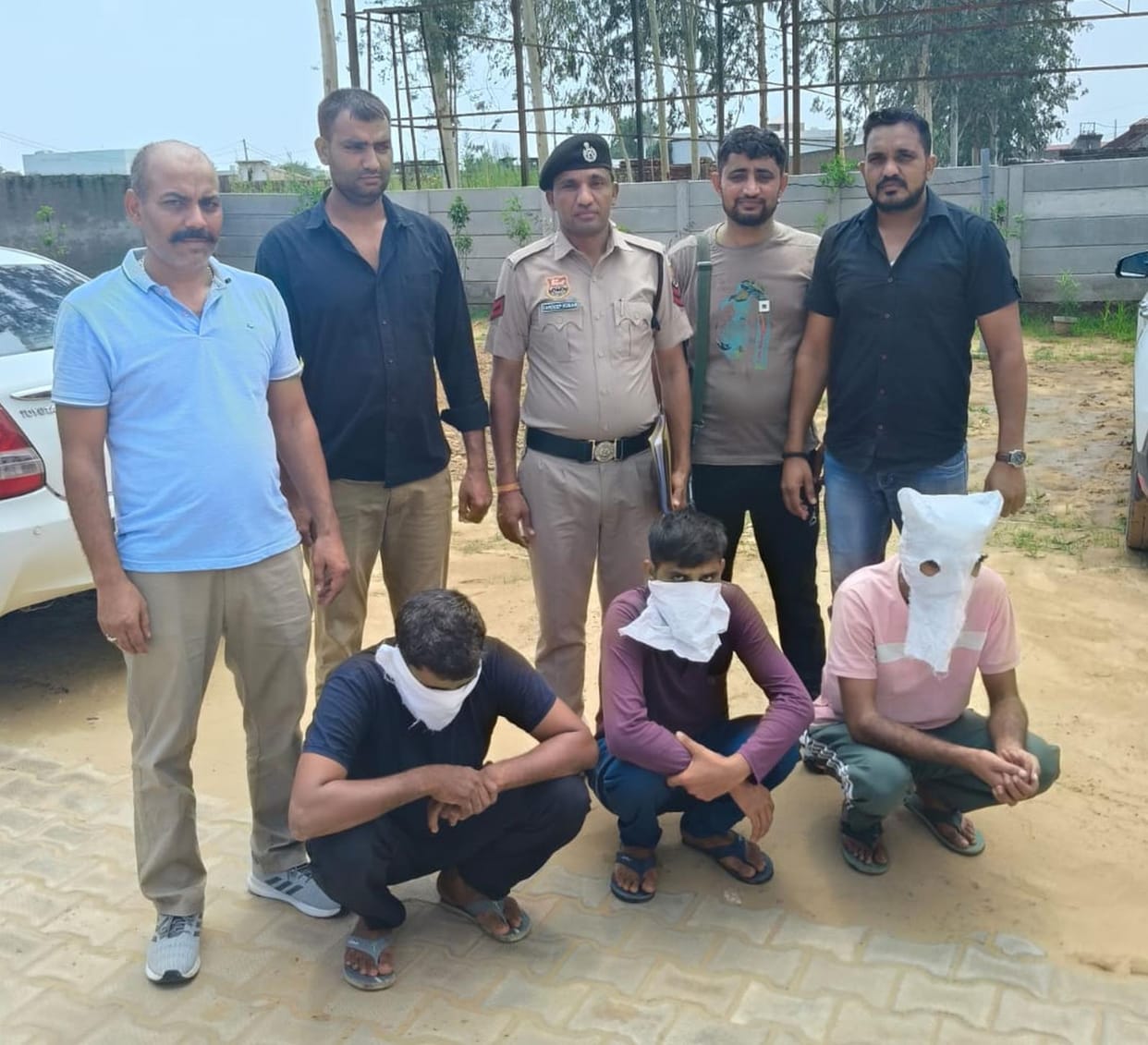 The court sent three trolley thieves to jail