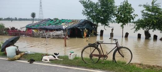 Record 136 mm rain, waterlogging from city to villages