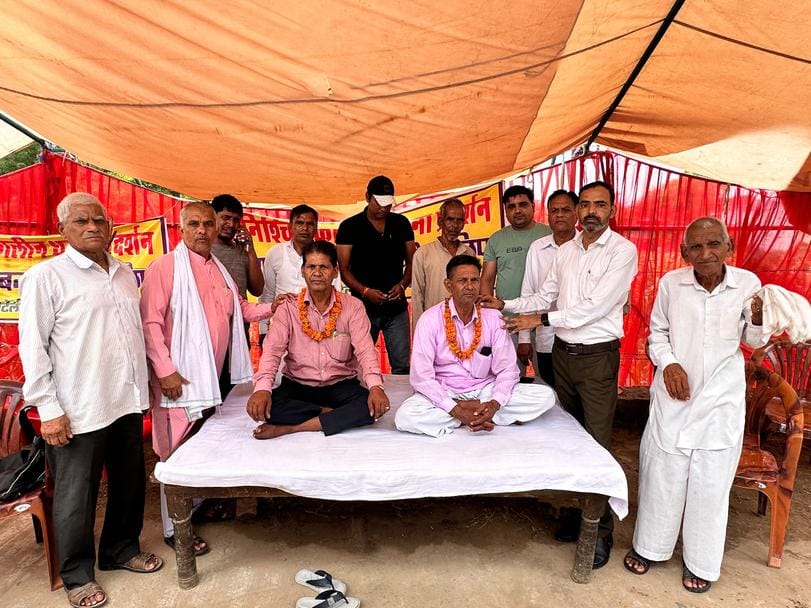 The dharna has been going on for 14 days in protest against the contract