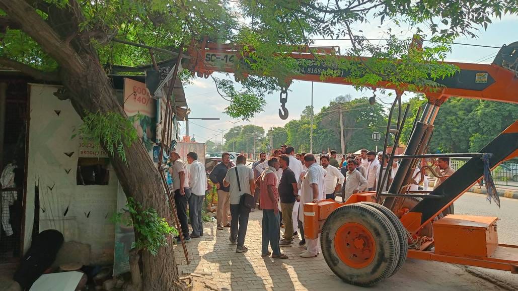 War against drug addiction, tea stall removed from near college