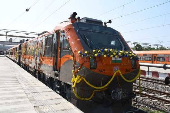 Bihar : PM Modi inauguration Amrit Bharat train Saharsa to Amritsar Saharsa Supaul special train Supaul-Pune