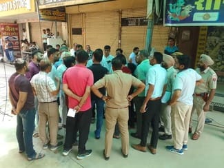 Sri Ganganagar News: A four-storey building collapsed in Sadar Bazar