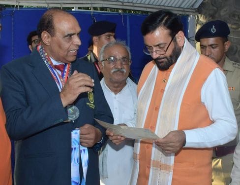 Athlete Gulshan Sharma honored by the Chief Minister