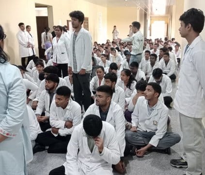 Water supply disrupted in medical college hostel, students stage protest