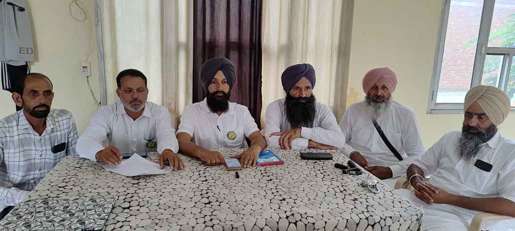 If there is no investigation on the irregularities in paddy and sunflower, farmers will go to court and will make the administration a party