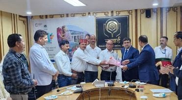 Badgaon Sahakari Sabha got the award of Number One Primary Agriculture Credit Society