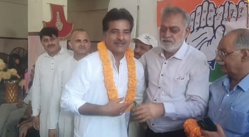 AAP Ex District President, varun Bhagat, Join Congress