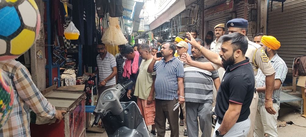 Anti-encroachment drive launched in Khokha Market, Una