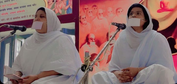 Those who meditate on God with a true heart get salvation: Sucheta