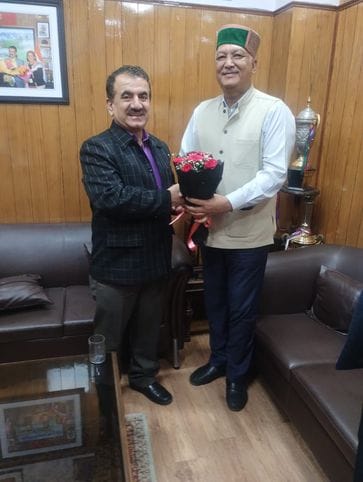 Bushehr B.Ed. Institute Committee met Vice Chancellor Mahavir