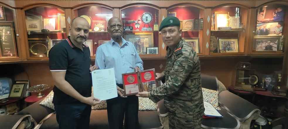 army men met kargil hero father