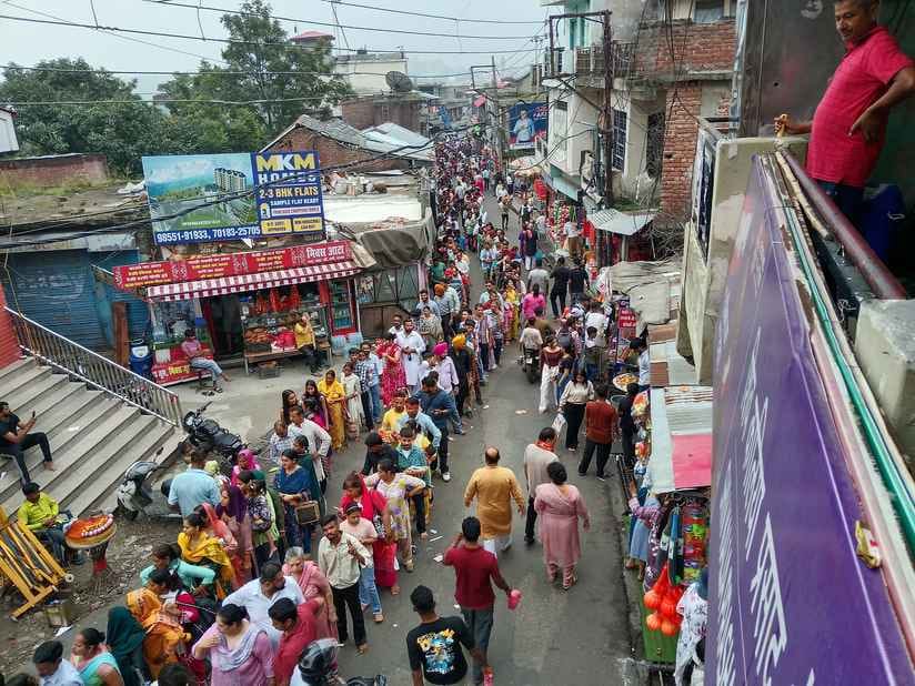 22000 devotees paid obeisance at Maa Chintapurni Temple on Jyeshtha Sunday