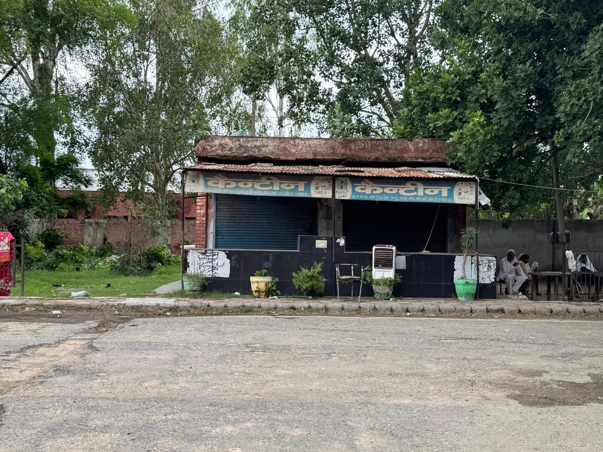 The demand for Jan Aushadhi Kendra in the hospital is hanging in balance, no reply from the headquarters