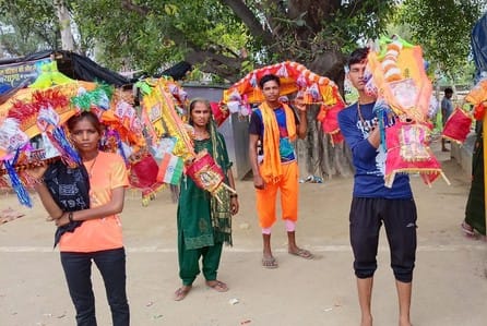 Dank Kanwadis ran a devotional race, cheers echoed