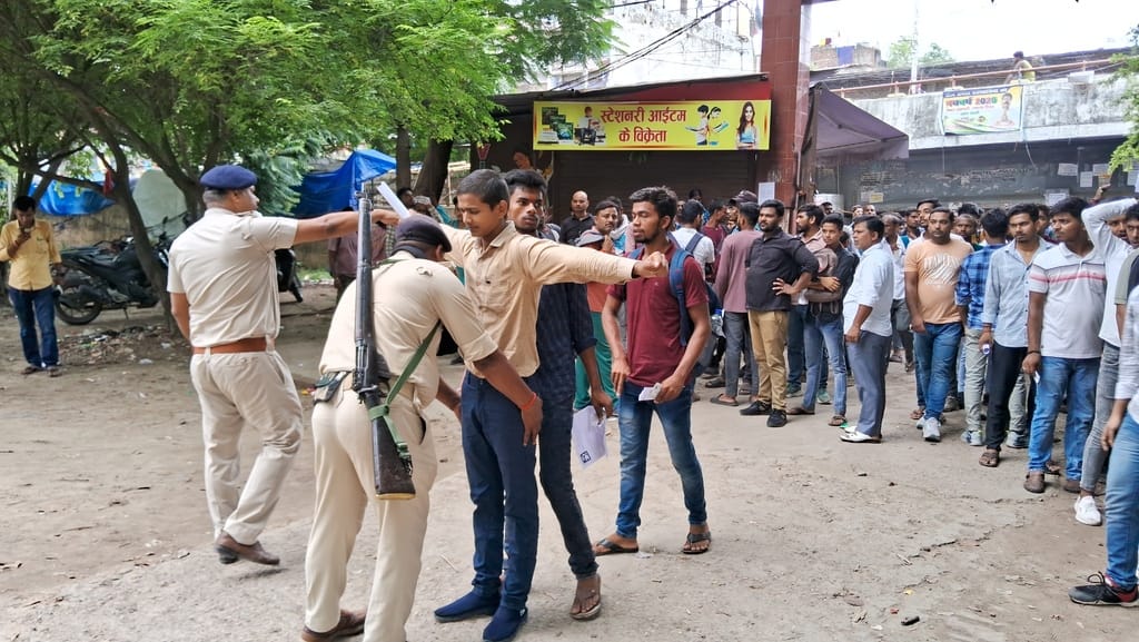 संबंधित फोटो