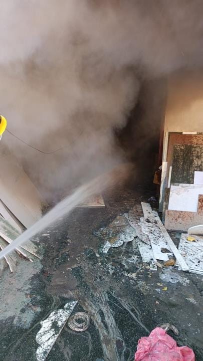Fire broke out in interior showroom, goods burnt