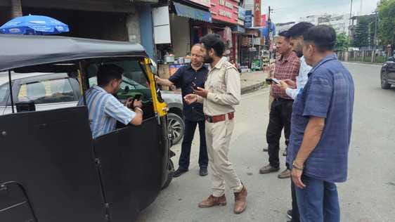Katra, ARTO reasi, Neeraj Sharma, Checking the Vehicles