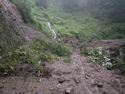 55 roads including highways are closed, 69 panchayats of outer Saraj cut off from Kullu