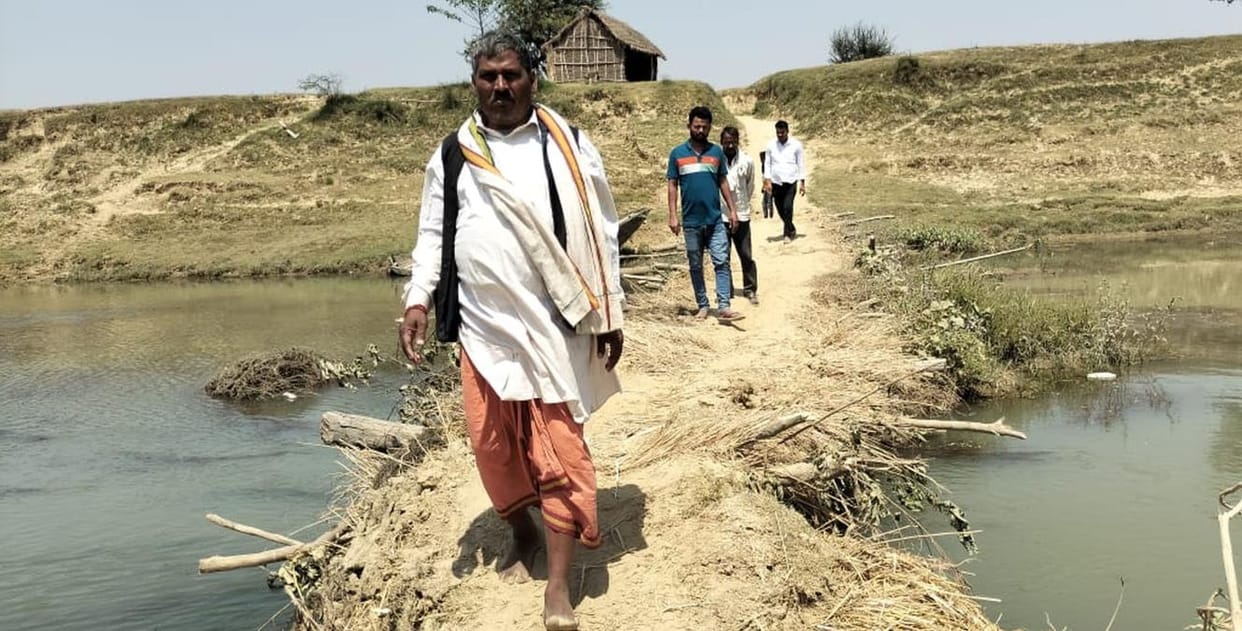 People of 30 villages are troubled due to lack of bridge on Budhi Rapti