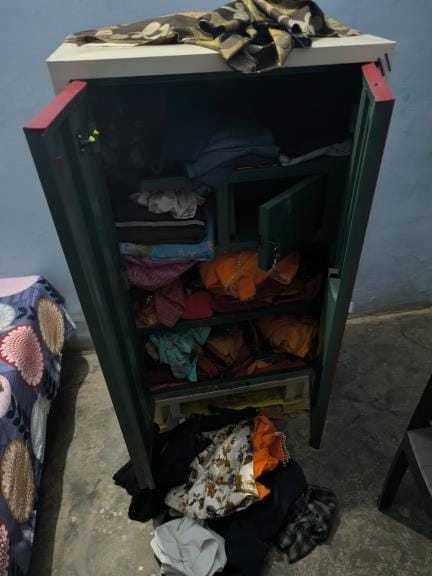 Thieves opened the door in Debari village and ran away with cash and jewellery