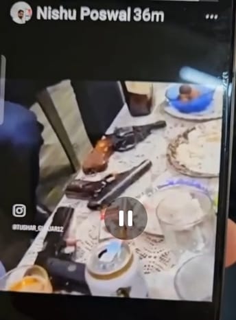 Weapons and wine glasses decorated on the table, video goes viral